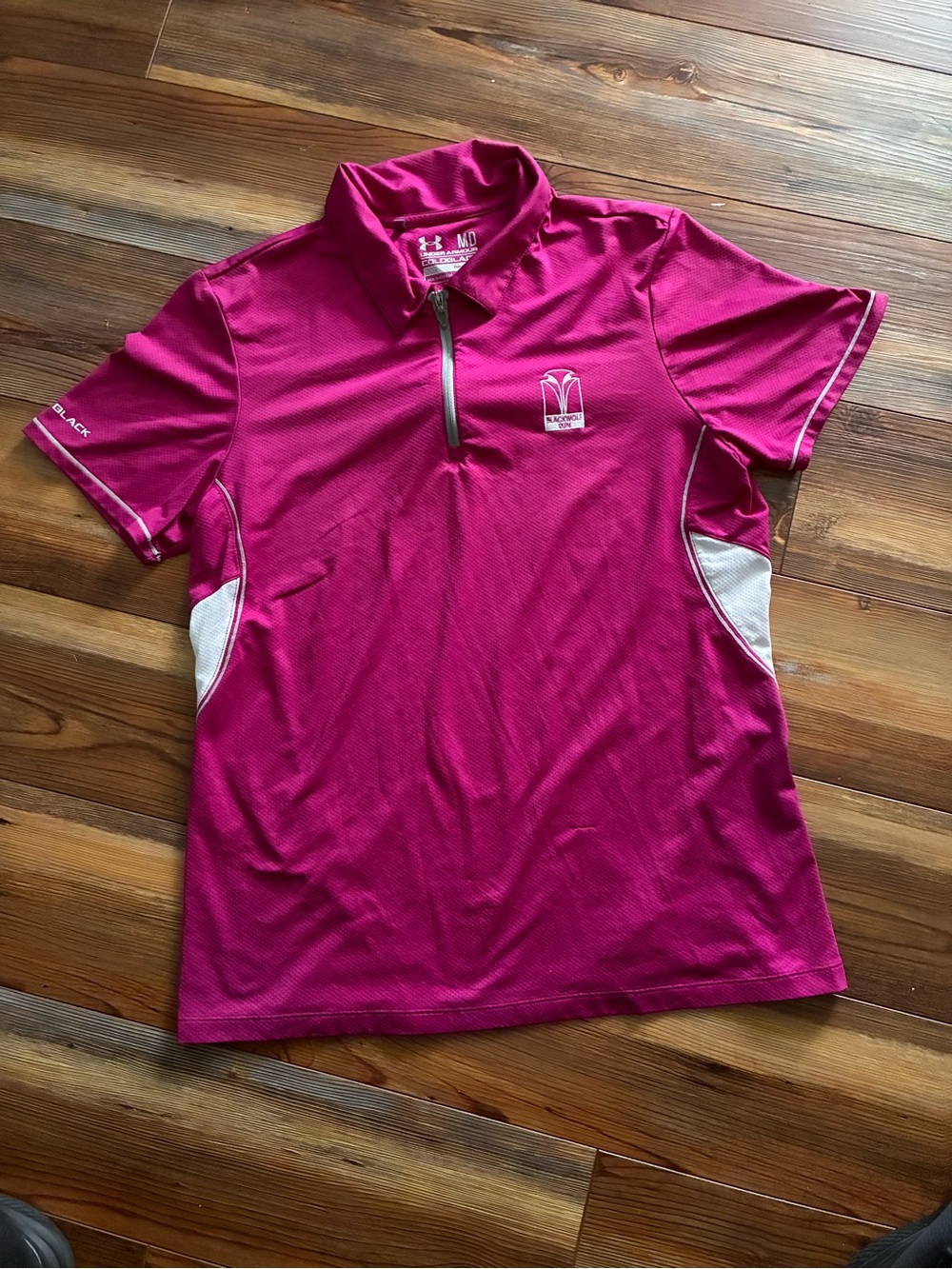 Under Armour Girls Magenta Short Sleeve Athletic Polo Size medium